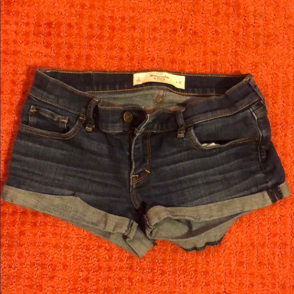 Low rise denim jean shorts